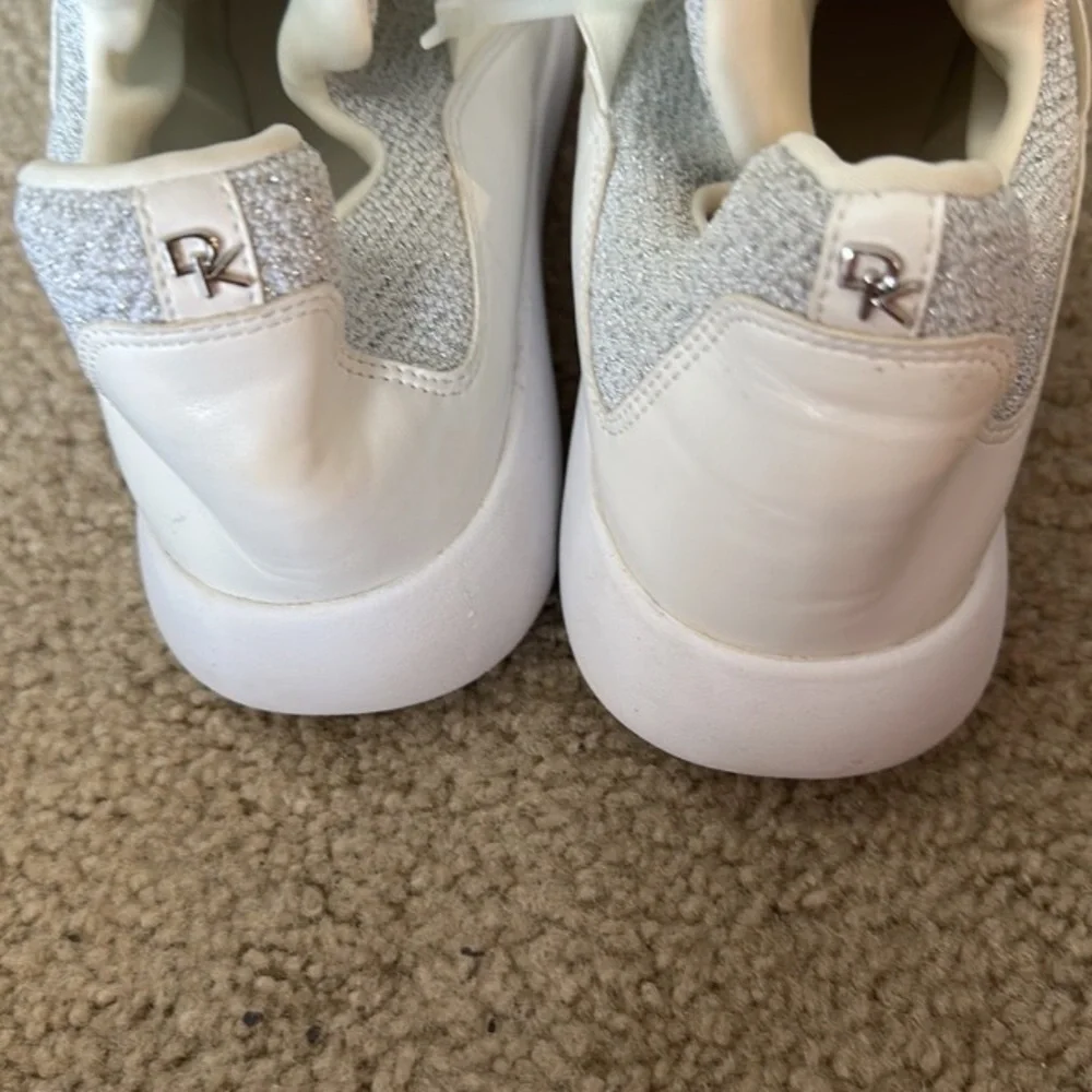 NEW! Women's Donna Karan White Silver Sparkly Cory Slip-On Sneaker - Size 10